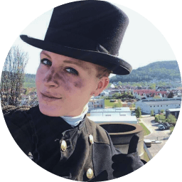 Schornsteinfegerin Nina Beyer